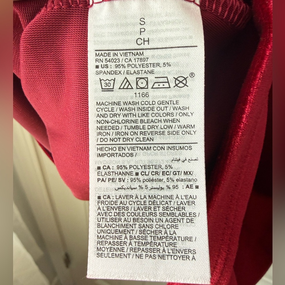 Red Old Navy sleeveless dress with pockets - Picture 4 of 4